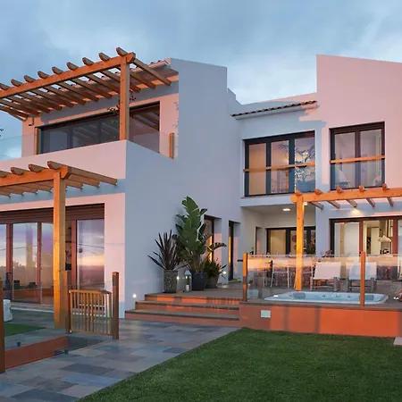 Haus Fuer 8 Personenund 2 In Ericeira